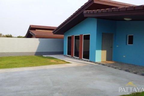 Casa de 2 dormitorios en Pattaya, Tailandia № 204541 - foto 18