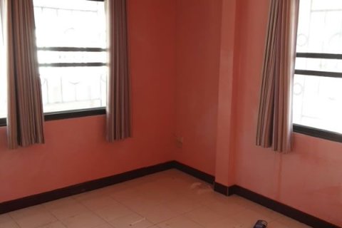Casa de 2 dormitorios en Pattaya, Tailandia № 204543 - foto 17