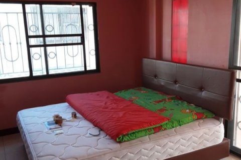 Casa de 2 dormitorios en Pattaya, Tailandia № 204543 - foto 13