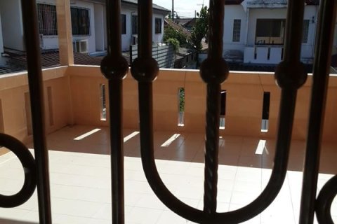 Casa de 2 dormitorios en Pattaya, Tailandia № 204543 - foto 15