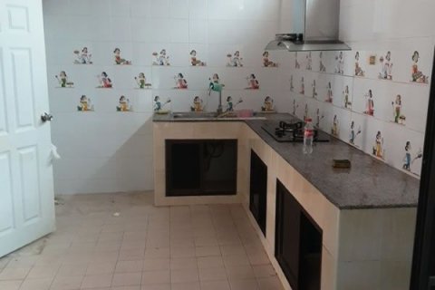 Casa de 2 dormitorios en Pattaya, Tailandia № 204543 - foto 12