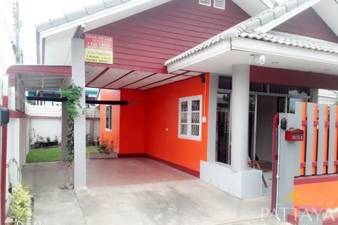 Casa de 3 dormitorios en Pattaya, Tailandia № 204544 - foto 4