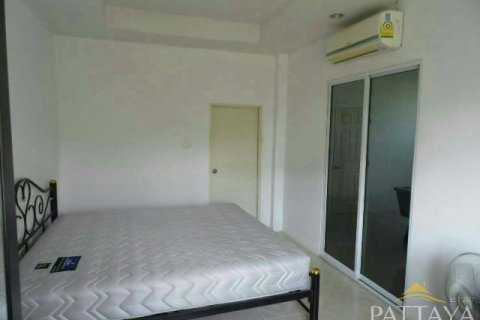 Casa de 3 dormitorios en Pattaya, Tailandia № 204544 - foto 10