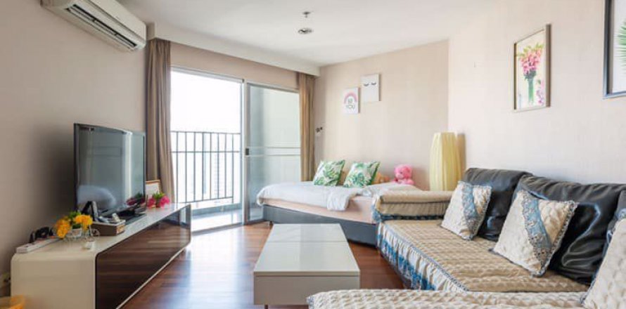 Кондоминиум с 2 спальнями в Бангкоке, Таиланд в Belle Grand Rama 9 № 50887
