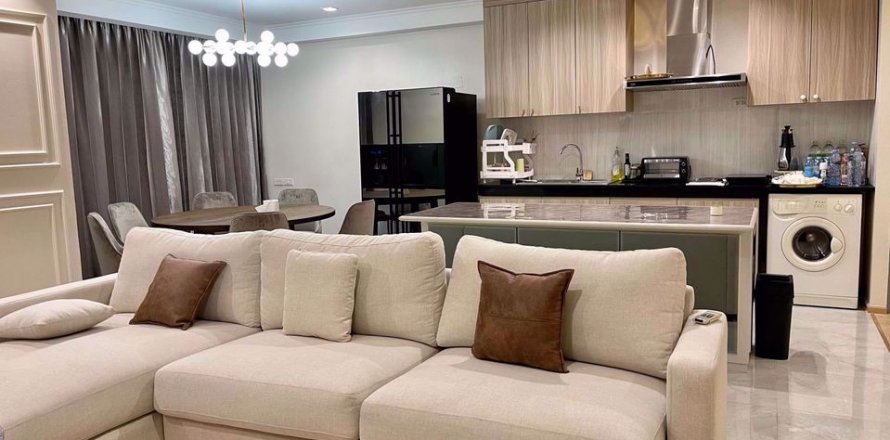 Condo in Bangkok, Thailand, 3 bedrooms in Noble Remix  № 51123