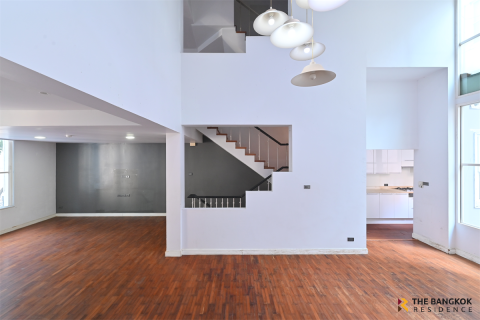 Townhouse in Bangkok, Thailand 4 bedrooms № 189704