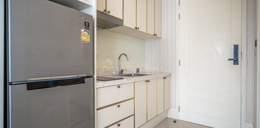Studio in the Condo in Sattahip, Thailand № 233927