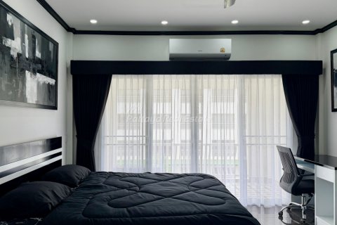 Studio in the Condo in Bang Lamung, Thailand № 233923 - Foto 2