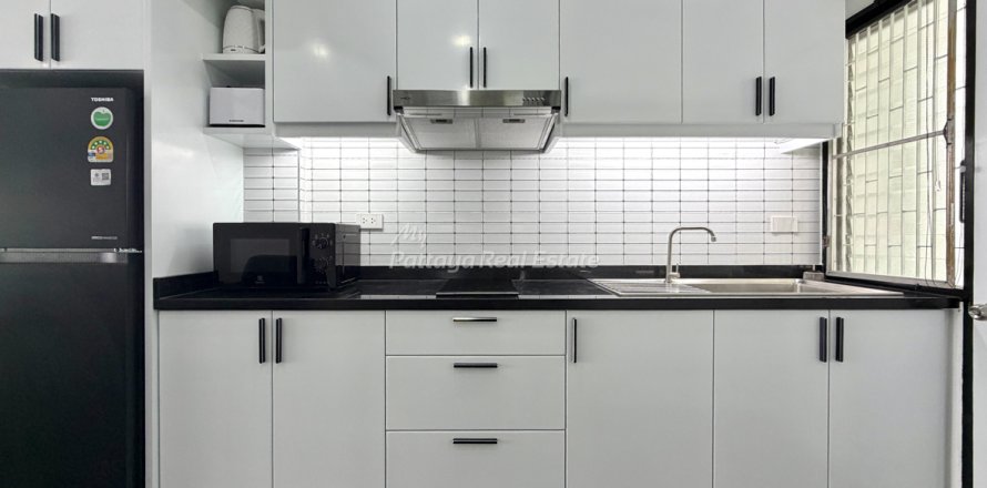 Studio in the Condo in Bang Lamung, Thailand № 233923