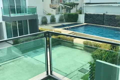 Townhouse in Kathu, Thailand 2 bedrooms № 170905