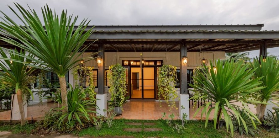Casa de 5 dormitorios en Chiang Mai, Tailandia № 160111