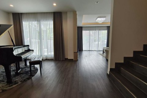 Maison à Watthana, Bangkok, Thaïlande 4 chambres № 67798 - photo 6