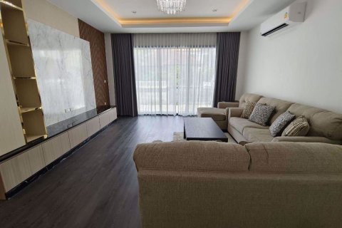 Maison à Watthana, Bangkok, Thaïlande 4 chambres № 67798 - photo 3