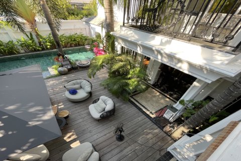 Haus in Watthana, Bangkok, Thailand 3 Schlafzimmer № 201080 - Foto 2