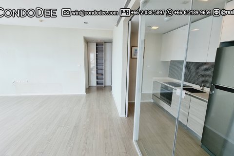 Condo in Watthana, Bangkok, Thailand, 2 bedrooms  № 201081 - photo 11