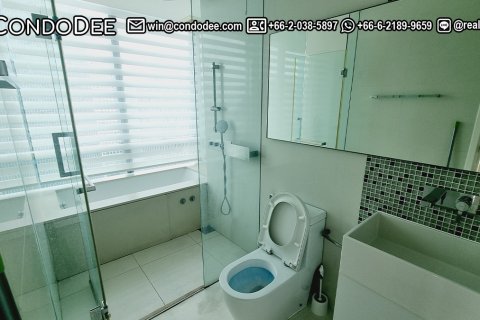 Condo in Watthana, Bangkok, Thailand, 2 bedrooms  № 201081 - photo 3