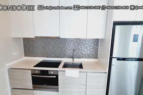 Condo in Watthana, Bangkok, Thailand, 2 bedrooms  № 201081 - photo 10