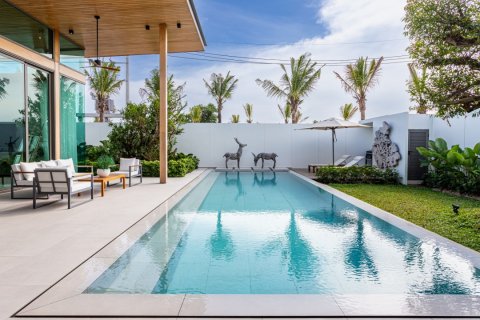 Chalet de 3 dormitorios en Layan Beach, Tailandia № 74273 - foto 8