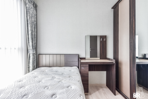 Condo in Bangkok, Thailand, 2 bedrooms  № 185095