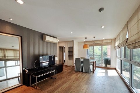Condominio de 2 dormitorios en Phra Khanong, Bangkok, Tailandia № 167561