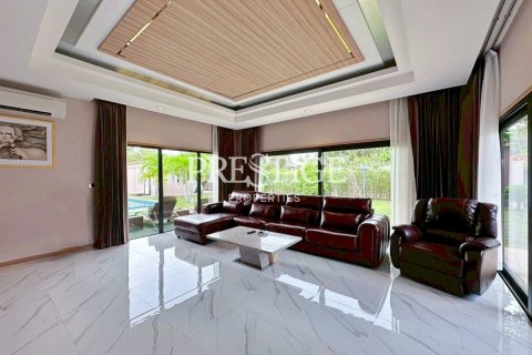 Haus in Pattaya, Thailand 3 Schlafzimmer № 197989 - Foto 5