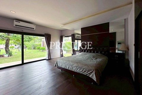 Haus in Pattaya, Thailand 3 Schlafzimmer № 197989 - Foto 17