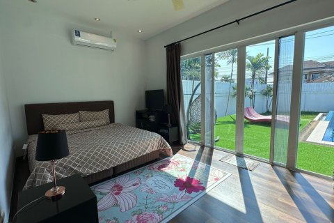 Chalet de 3 dormitorios en Phuket, Tailandia № 156163 - foto 20