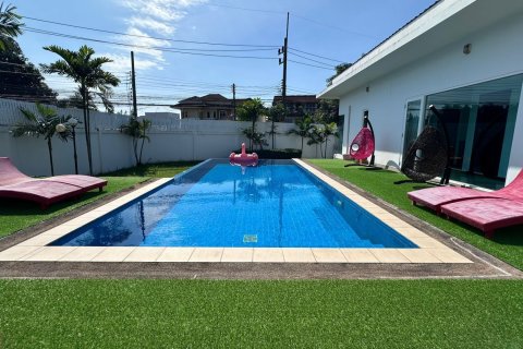 Chalet de 3 dormitorios en Phuket, Tailandia № 156163 - foto 5