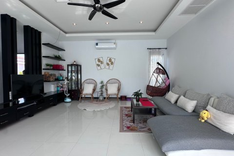 Chalet de 3 dormitorios en Phuket, Tailandia № 156163 - foto 13