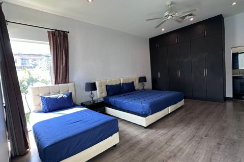 Chalet de 3 dormitorios en Phuket, Tailandia № 156163 - foto 9