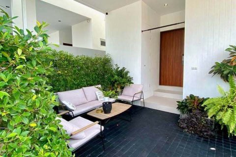 Chalet de 3 dormitorios en Phuket, Tailandia № 168891 - foto 17