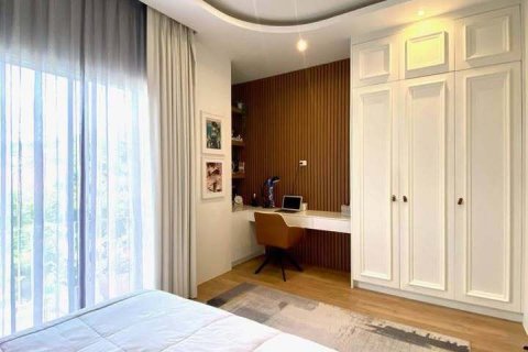 Chalet de 3 dormitorios en Phuket, Tailandia № 168891 - foto 9