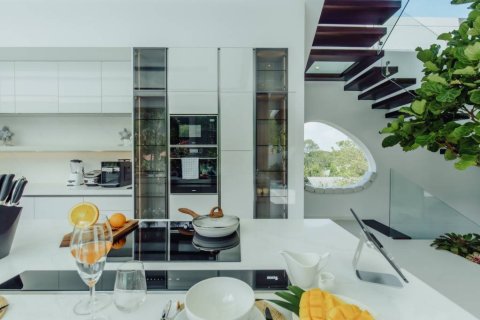 Chalet de 4 dormitorios en Phuket, Tailandia № 146706 - foto 7