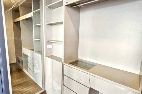Condo in Bangkok, Thailand, 2 bedrooms  № 146708 - photo 7