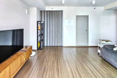 Condo in Bangkok, Thailand, 2 bedrooms  № 146708 - photo 3