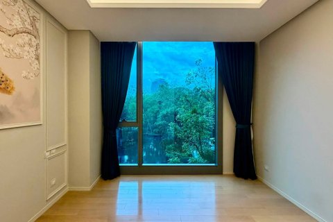 Condo in Bangkok, Thailand, 2 bedrooms № 200275 - photo 4