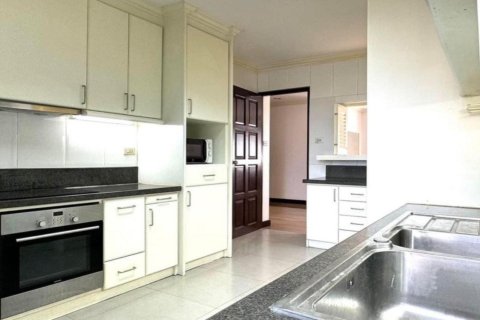 Condominio de 3 dormitorios en Bangkok, Tailandia № 157756 - foto 3