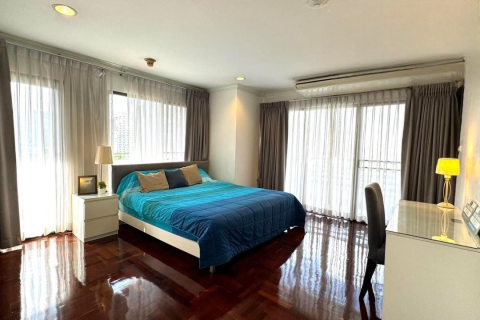 Condominio de 3 dormitorios en Bangkok, Tailandia № 157756 - foto 19