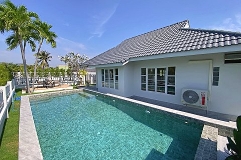 Maison à Hua Hin, Thaïlande 3 chambres № 168091 - photo 2