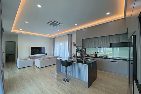 Casa de 2 dormitorios en Hua Hin, Tailandia № 168095 - foto 12
