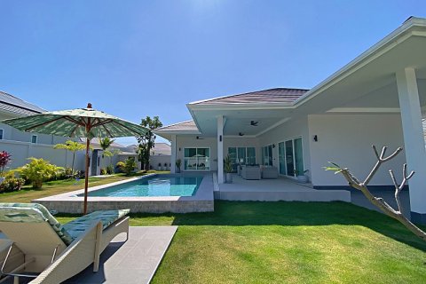 Casa de 2 dormitorios en Hua Hin, Tailandia № 168095 - foto 2