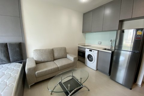 Estudio en el condominio en Bangkok, Tailandia № 143665 - foto 6