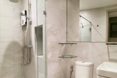 Estudio en el condominio en Bangkok, Tailandia № 143667 - foto 7