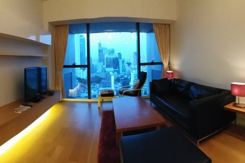 Condominio de 2 dormitorios en Yan Nawa, Bangkok, Tailandia № 143664 - foto 2