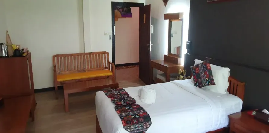 Local comercial 650 m2 en Chiang Mai, Tailandia № 162804