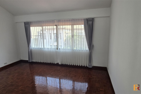 Haus in Bangkok, Thailand 6 Schlafzimmer № 190389 - Foto 8