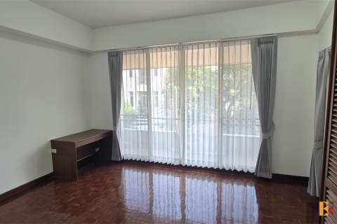 Haus in Bangkok, Thailand 6 Schlafzimmer № 190389 - Foto 5