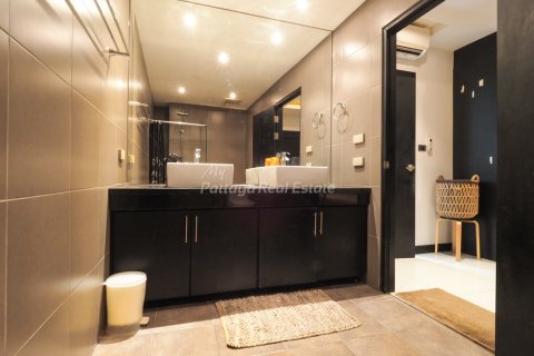 Condominio de 1 dormitorio en Bang Lamung, Tailandia № 115269 - foto 11