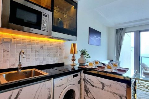 Apartamento de 1 dormitorio en Pattaya, Tailandia № 115265 - foto 11