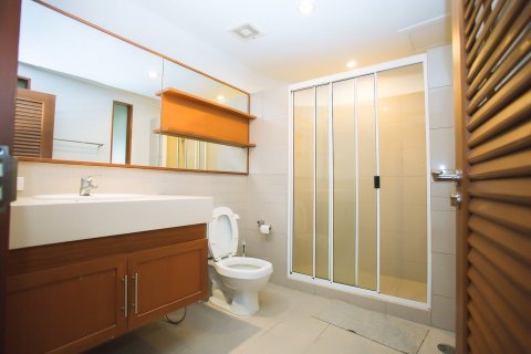 Condominio de 4 dormitorios en Bangkok, Tailandia № 143794 - foto 6